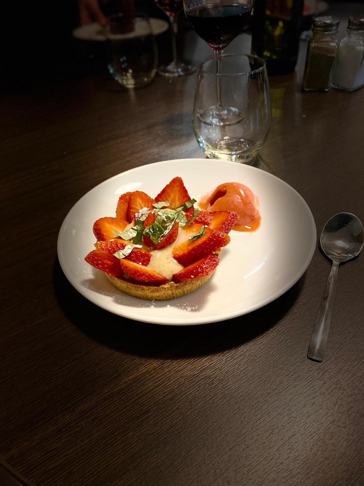 Logis Hotels Et Restaurant La Pause Rn7 La Coucourde Екстер'єр фото